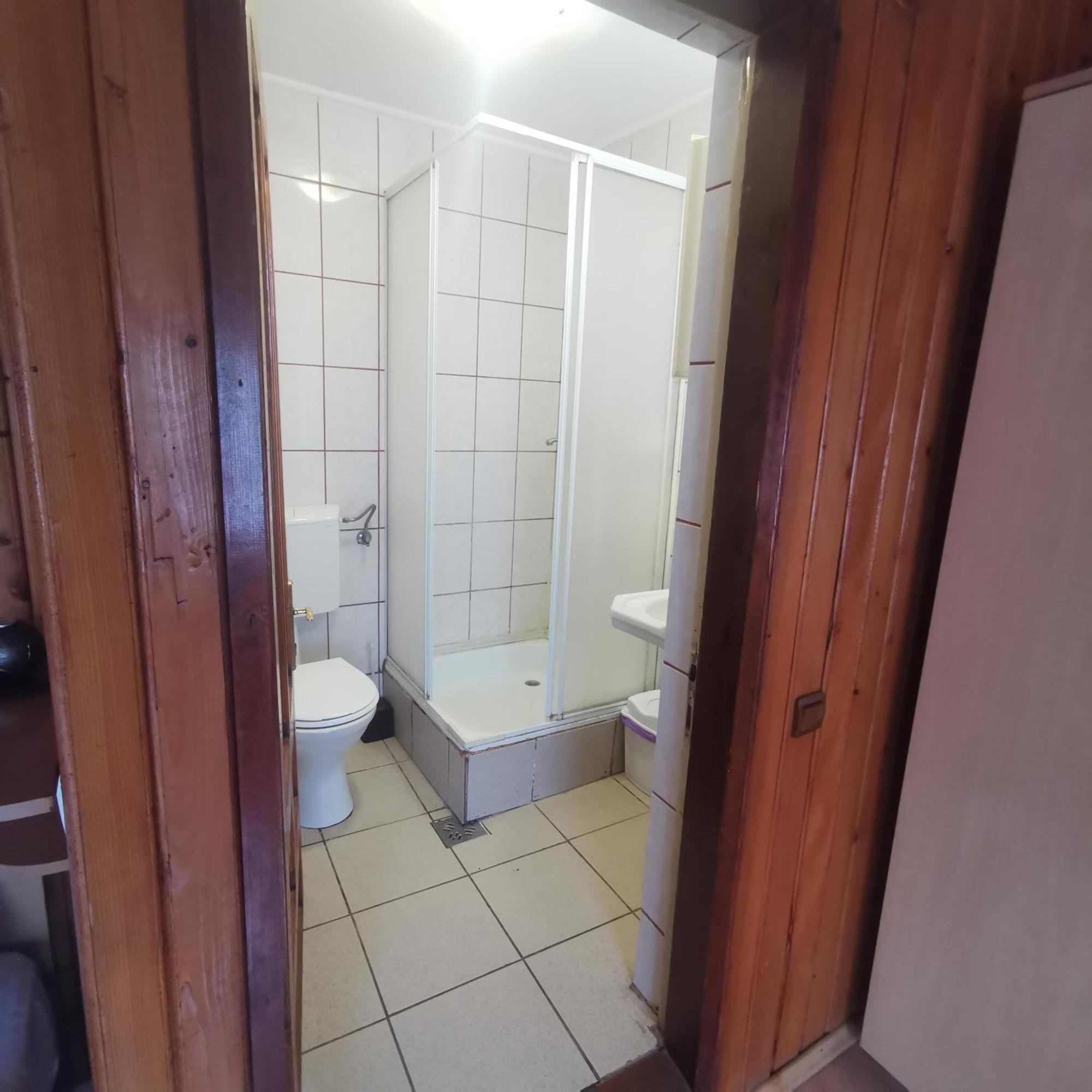 Pensiunea Fara Nume Buşteni Exterior foto
